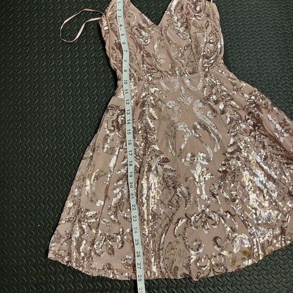 Fashion nova women’s No Rules Sequin Mini Dress -  color Mauve - Picture 14 of 14